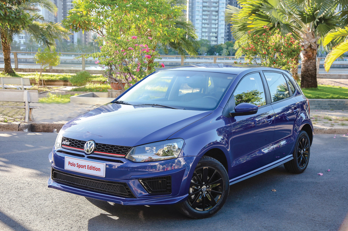 Volkswagen Polo Sport có giá bán lẻ 699 triệu đồng.