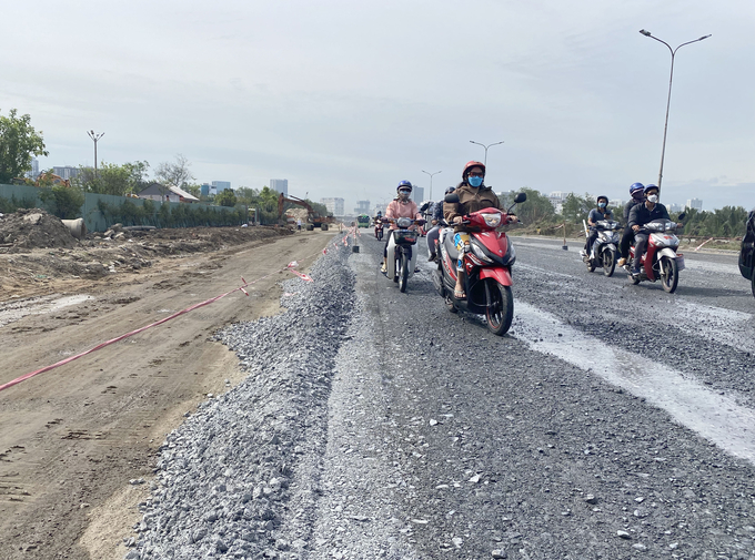 Từ ngày 9 - 10/4 (10/3 âm lịch - dịp Lễ Giỗ Tổ Hùng Vương), các công trình có tổ chức đào đường, vỉa hè trong phạm vi kết cấu hạ tầng giao thông đường bộ trên địa bàn thành phố tạm ngừng thi công theo yêu cầu của Sở GTVT TP. HCM