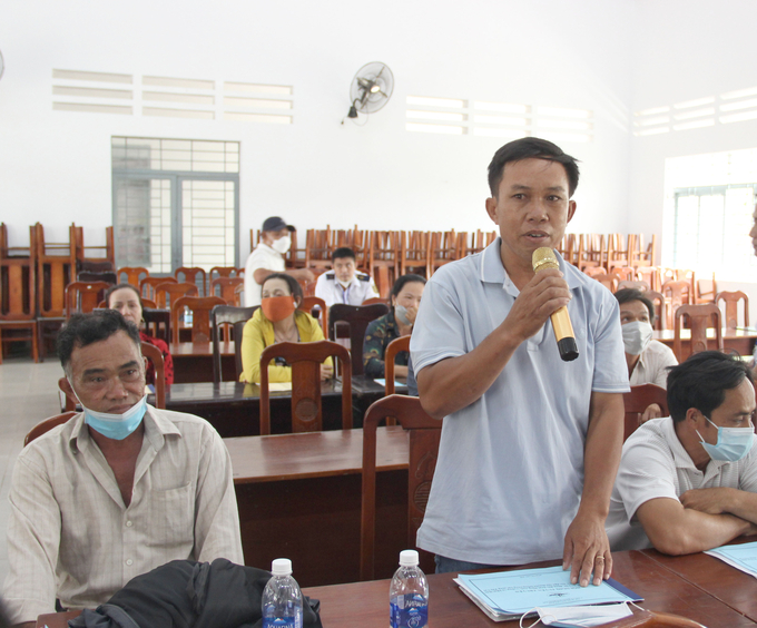 Các hộ dân phát biểu ý kiến, đề xuất với cơ quan chức năng có chính sách hỗ trợ, địa điểm di dời cho phù hợp, hạn chế ảnh hưởng đến đời sống của người dân