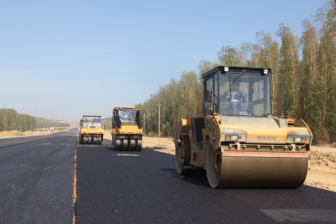 Các nhà thầu đang tăng tốc để dự án về đích đúng tiến độ