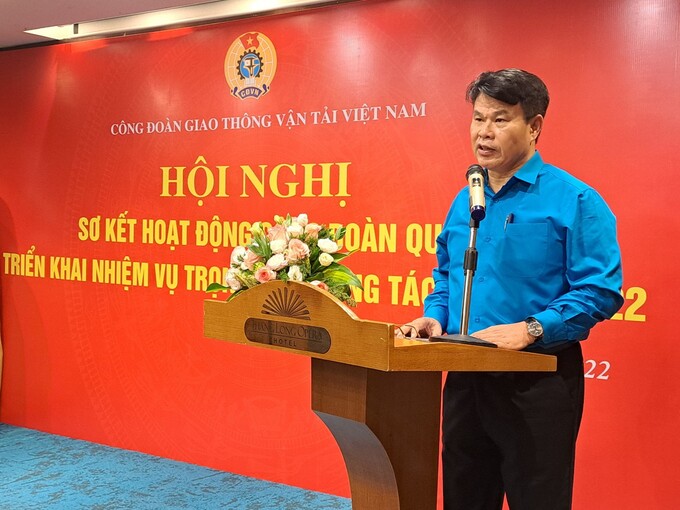 Chủ tịch Công đoàn GTVT Đỗ Nga Việt phát biểu tại buổi sơ kết Quý I