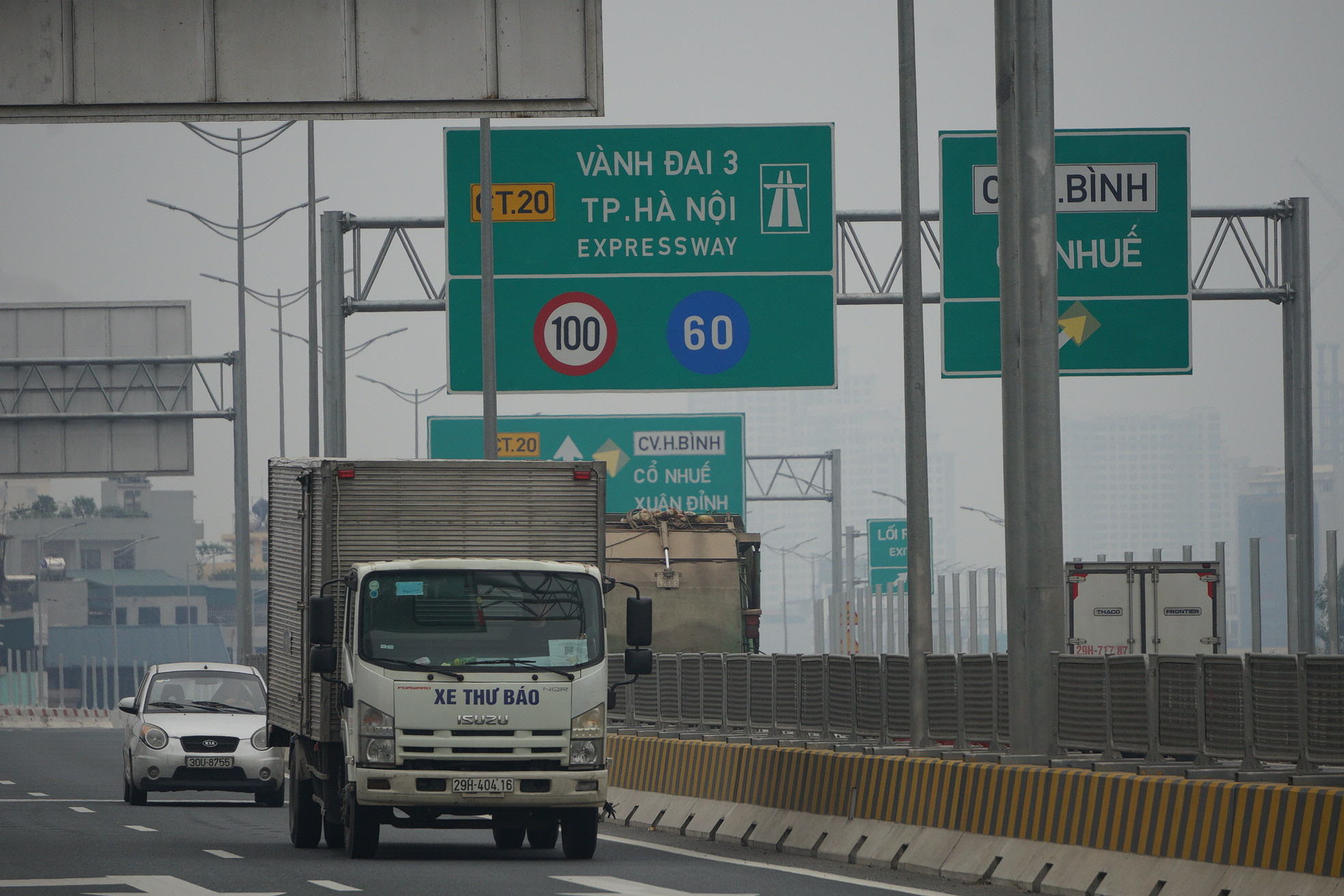 Giao thông Hà Nội cơ bản ổn định ở nhiều 