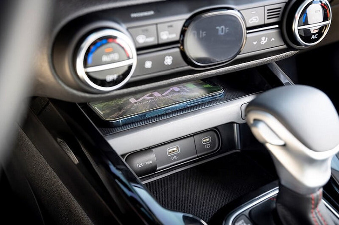 Kia Soul 2023 có nhiều trang bị an toàn hiện đại

