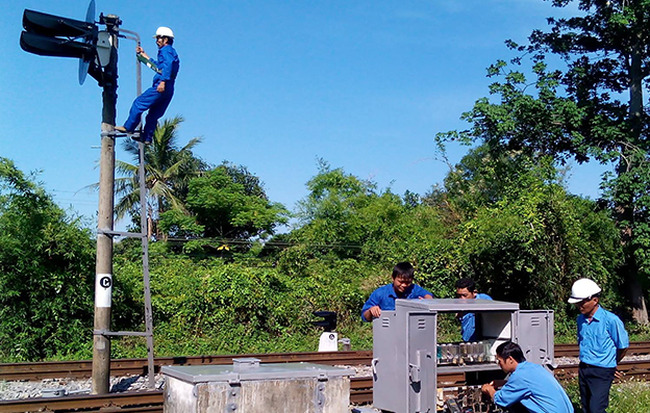 Việc di chuyển đoạn đường dây thông tin, tín hiệu đường sắt theo đề nghị của UBND Tp. Hạ Long là chưa đủ cơ sở. (Ảnh minh họa)