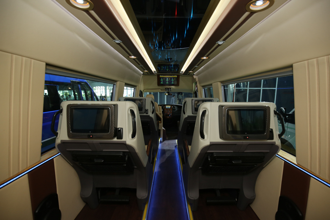 Nội thất và tiện nghi cao cấp.