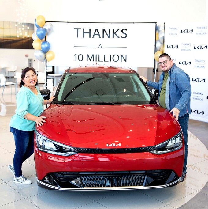 Chiếc Kia thứ 10 triệu được bán ra tại Mỹ.