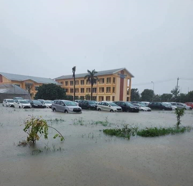 Xe ngập nước sẽ dẫn điến nhiều hậu quả về sau.