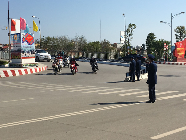 Lạng Sơn tăng cường tuyên truyền, giáo dục nâng cao nhận thức của người dân khi tham gia giao thông.