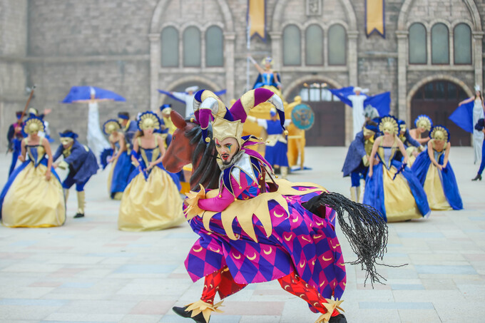 Show diễn Trận chiến ở Vương quốc Mặt trăng