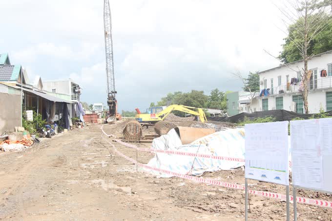 Khu vực thi công gói thầu CW4B đoạn giữa của dự án