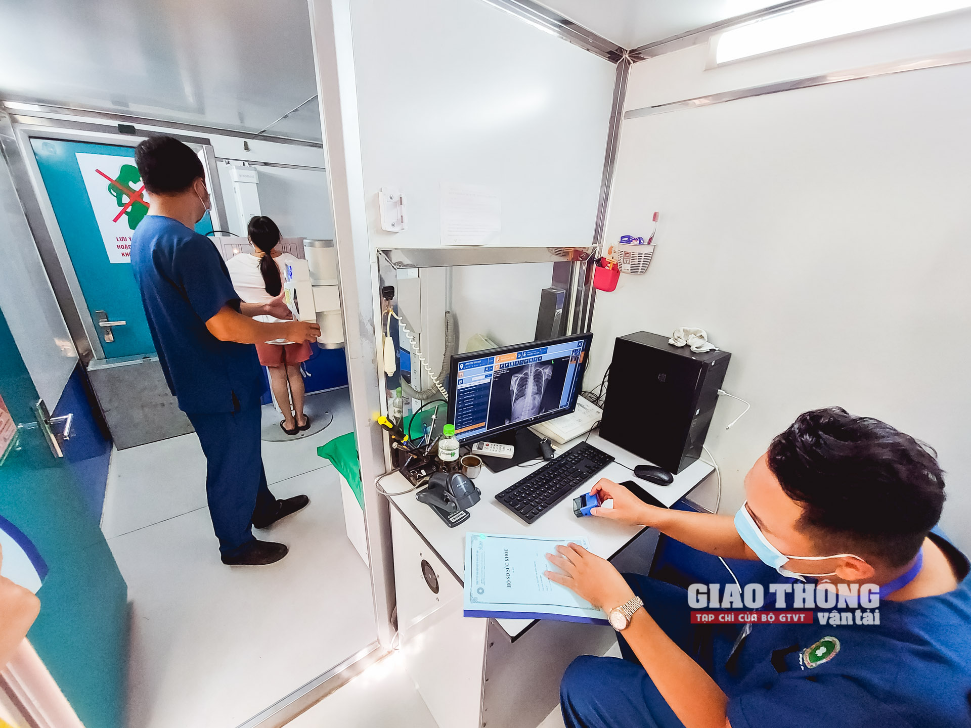 Chương trình khám bệnh cho toàn bộ trẻ, bà mẹ, bà dì cùng cán bộ, nhân viên của Làng trẻ SOS Hà Nội