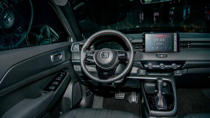 Nội thất đã thay đổi vật liệu nên đỡ ồn hơn.