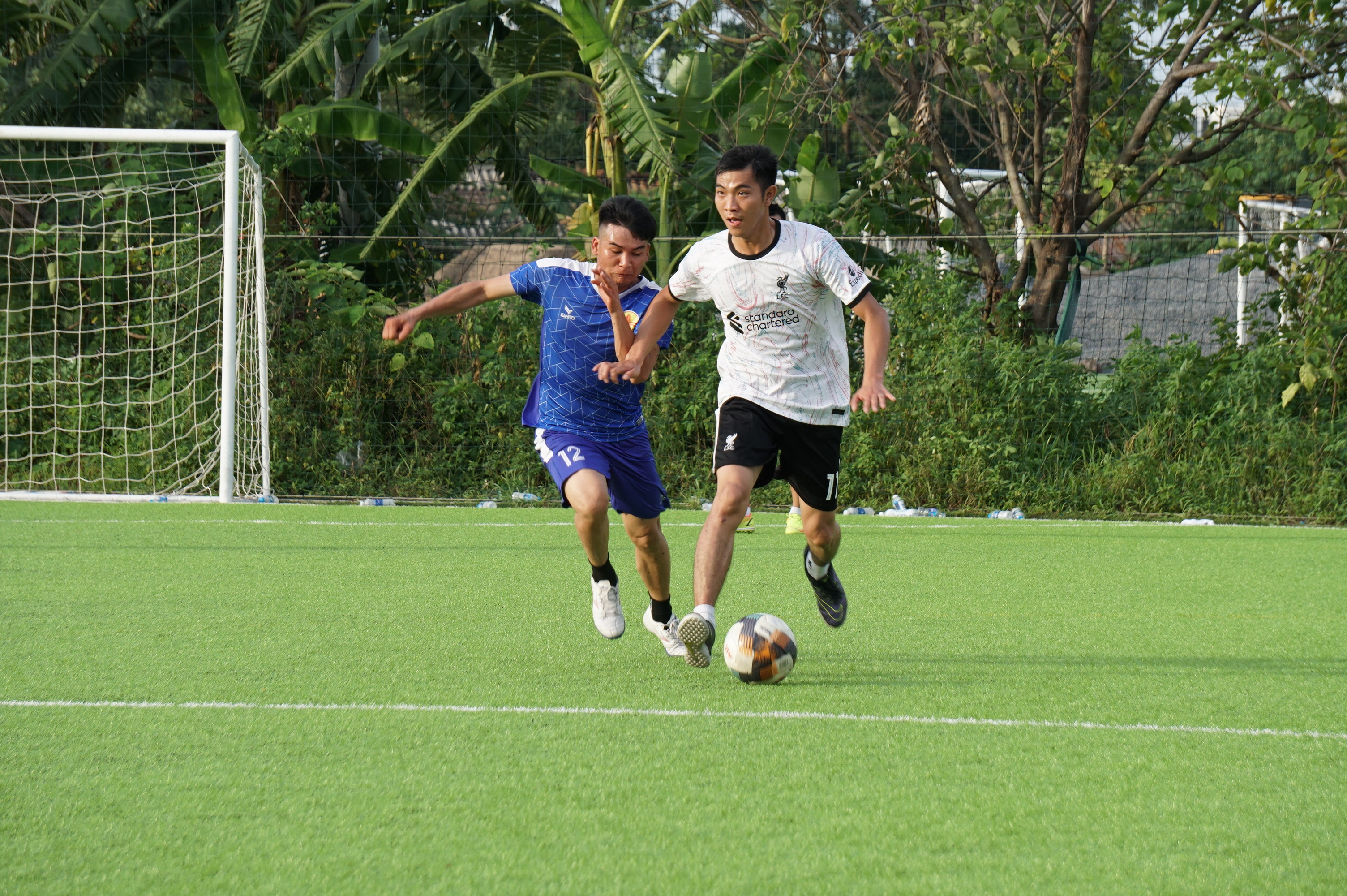 Khép lại 9 lượt trận vòng bảng, Giải bóng đá Cup Tạp chí Giao thông vận tải đã tìm ra 4 đội bóng sáng giá nhất so tài tranh tại vòng bán kết gồm: Bộ GTVT, Thuận An, Nam Anh và Cienco4 