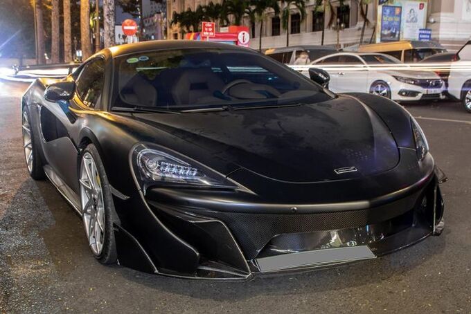 McLaren 570S được đánh giá là khả năng vận hành thiếu ấn tượng.

