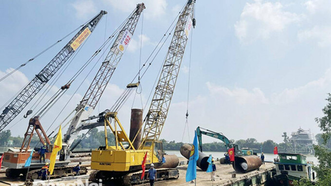 Thi công công trình cầu Bạch Đằng 2 trên sông Đồng Nai - Ảnh internet