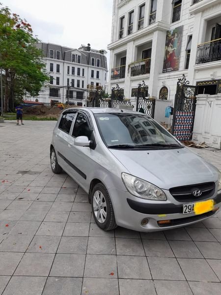 Hyundai Getz 2010 đời khá sâu nhưng vẫn là chiếc xe đáng chọn. 