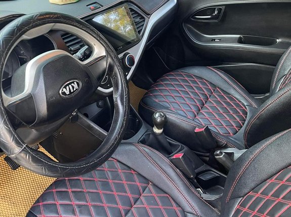 Nội thất Chevrolet Spark 1.0 2015.