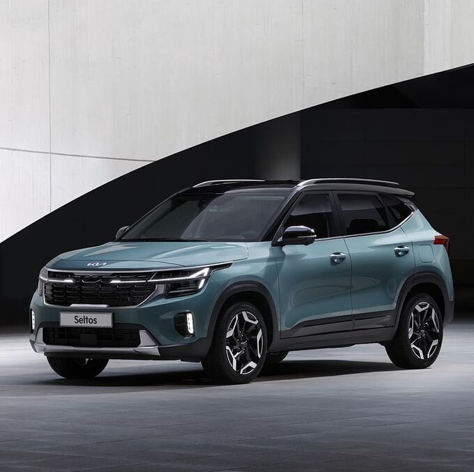 Phần đầu xe thiết kế trông hiện đại hơn.