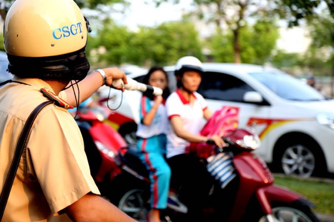 Xử phạt hành chính với lỗi không gương chiếu hậu