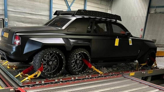 Chiếc xe được gửi trong một nhà kho tại sân bay ở Hà Lan