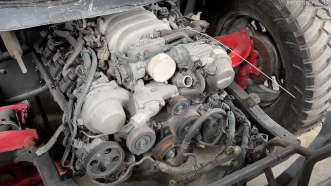 Chiếc xe sử dụng động cơ Lexus