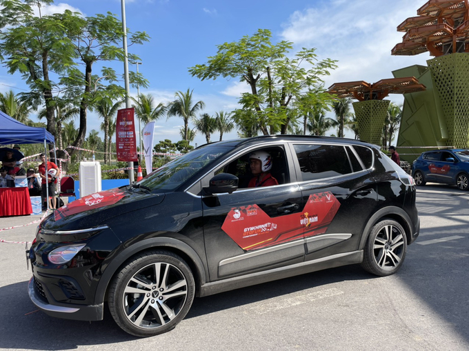 VinFast bán ra tổng cộng 782 xe ô tô điện VF e34 trong tháng 6/2022.