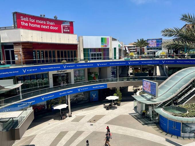 VinFast sẽ chính thức khai trương đồng loạt 6 cửa hàng VinFast Store.