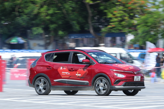 VinFast VF e34 bán ra 782 xe trong tháng 6/2022.