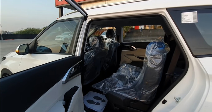 Hàng ghế sau của Carens 2022.