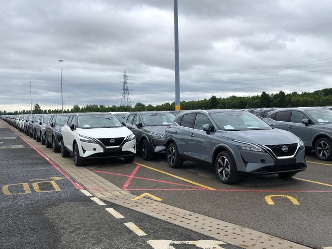 xe-dien-nissan-ariya-2022-lo-dien-8f4-6553825