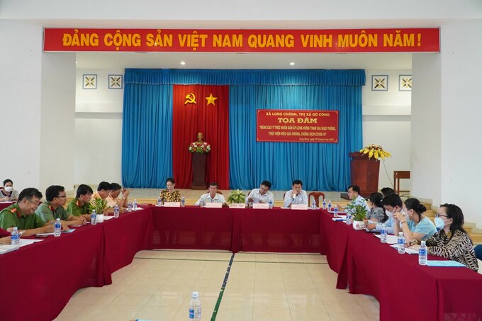 Toạ đàm nâng cao ý thức chấp hành các quy định khi tham gia giao thông, tổ chức tại xã Long Chánh, thị Xã Gò Công