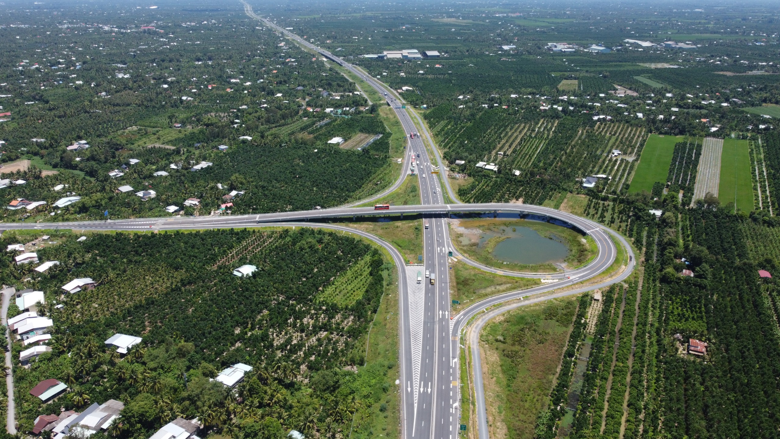 Cao tốc từ TP.Hồ Chí Minh - Trung Lương - Mỹ Thuận - Cần Thơ có ý nghĩa đặc biệt quan trọng đối với việc phát triển kinh tế khu vực Đồng bằng sông Cửu Long nói riêng và đất nước nói chung