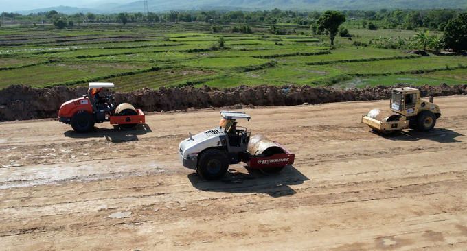 Thi công cao tốc Cam Lâm - Vĩnh Hảo