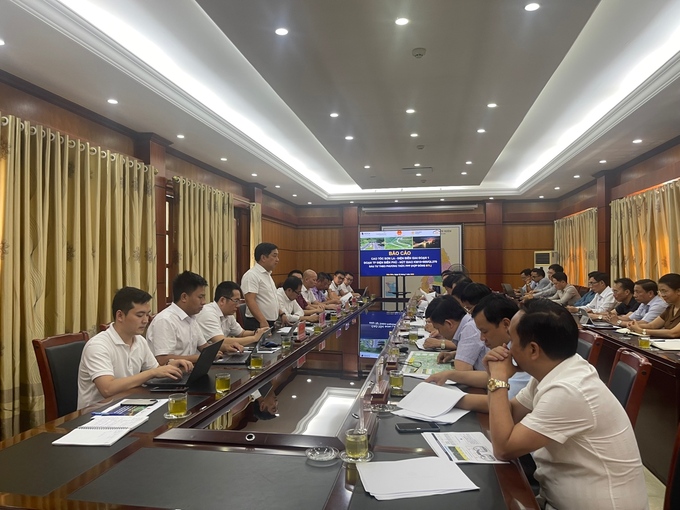 Ông Hồ Minh Hoàng- Chủ tịch HĐQT Tập đoàn Đèo Cả phát biểu tại buổi làm việc với Tỉnh ủy Điện Biên