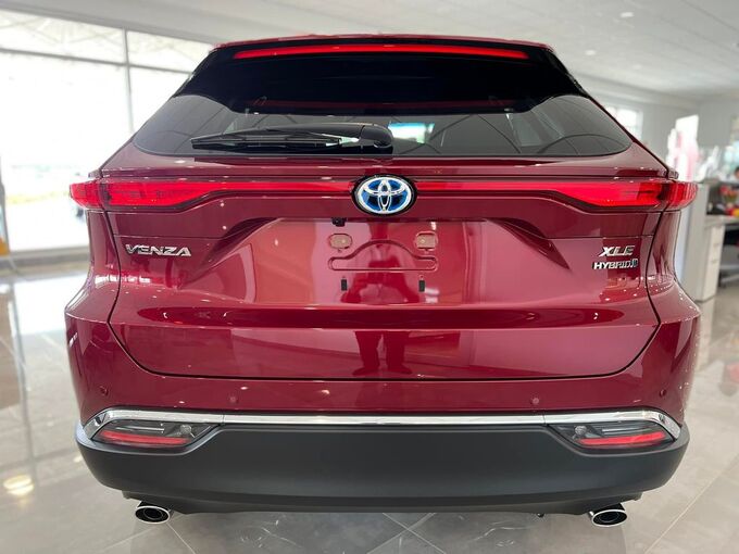 Venza 2022 có tổng công suất xăng và điện kết hợp khoảng 219 mã lực.