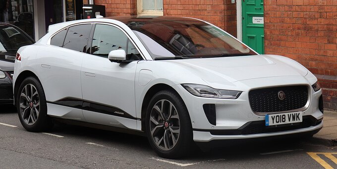 Jaguar I-Pace là mẫu xe điện hoàn toàn đầu tiên của Jaguar