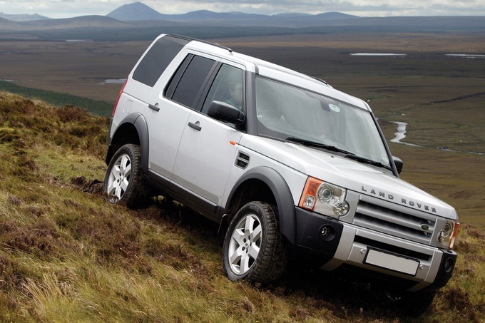 Tổng cục Thuế yêu cầu các cục thuế phải thực hiện chuyển hồ sơ sang cơ quan công an đối với các trường hợp vi phạm về nhập khẩu phương tiện.