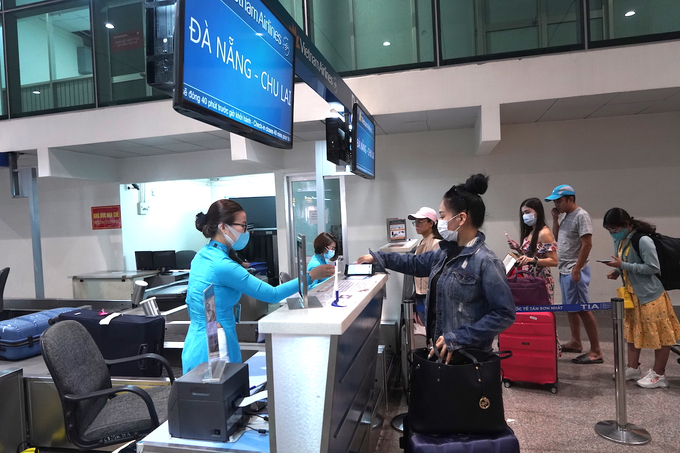 Vietnam Airlines mở bán vé máy bay Tết Quý Mão 2023 từ ngày 15/8/2022 trên website, ứng dụng di động, các phòng vé và đại lý chính thức (ảnh minh họa)