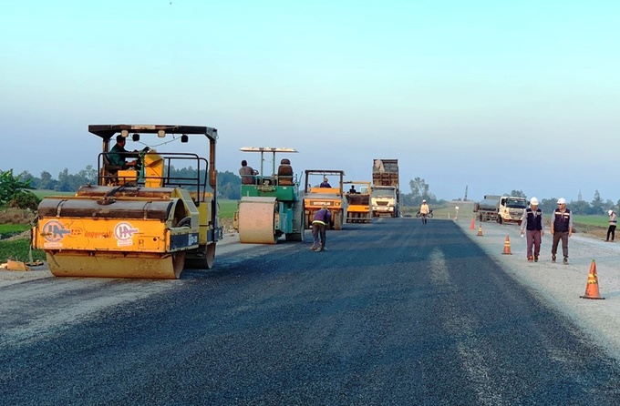 Thi công tuyến Lộ Tẻ - Rạch Sỏi