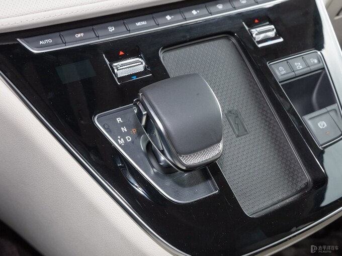 Cần số khá đặc biệt.