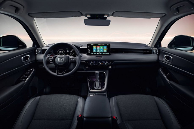 Công nghệ sơ sài cũng là một điểm mất khách của  HR-V 2021.