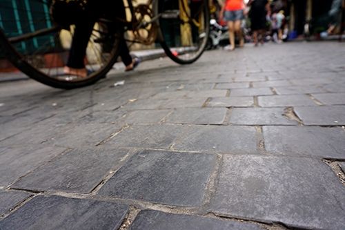 quan-hoan-kiem-can-nhac-ky-khi-lat-da-11-tuyen-pho