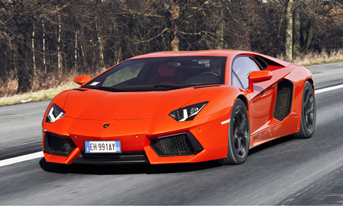 Lamborghini-Aventador-6162-1443520114.jp