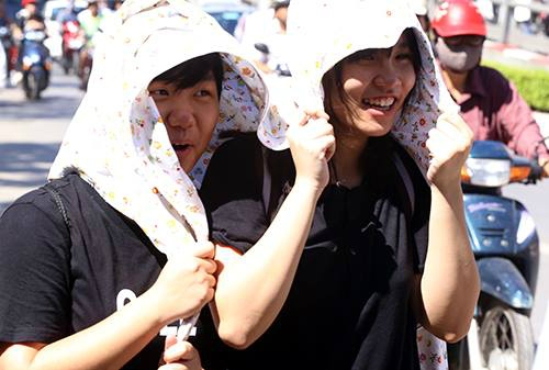 ha-noi-nong-giua-mua-dong