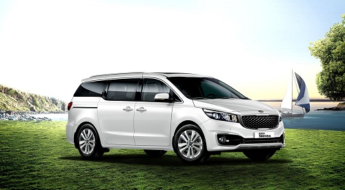 200-xe-kia-sedona-duoc-ban-trong-thang-11