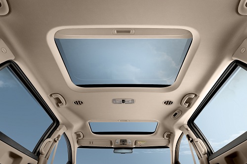 200-xe-kia-sedona-duoc-ban-trong-thang-11-2