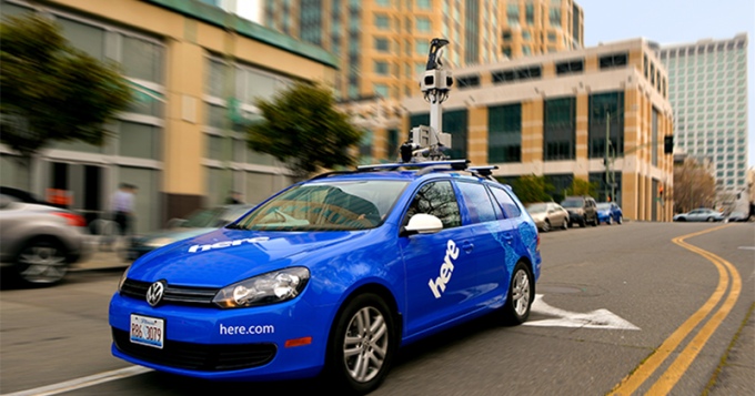 techsignin-here-maps-ve-tay-nguoi-duc-voi-gia-28-t