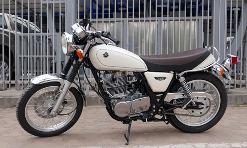yamaha-sr400-2015-dau-tien-ve-ha-noi
