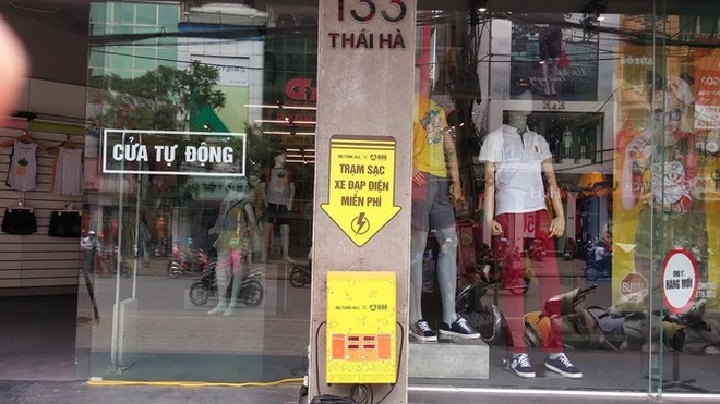 ha-noi-xuat-hien-tram-sac-xe-dap-dien-mien-phi