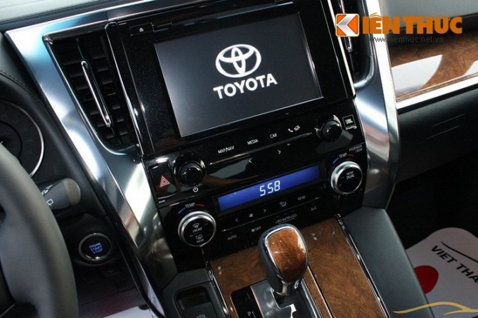 dap-thung-chuyen-co-mat-dat-toyota-alphard-hon-4-t